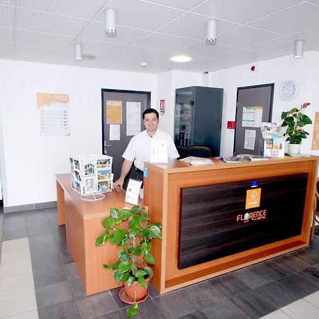 Hotel Florence Лурд Экстерьер фото